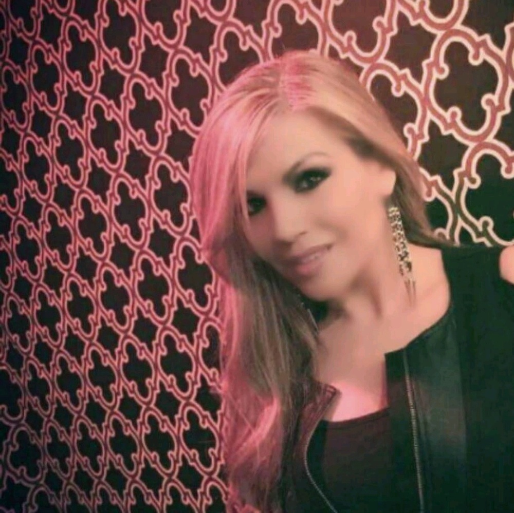 Meet your Posher, Norma